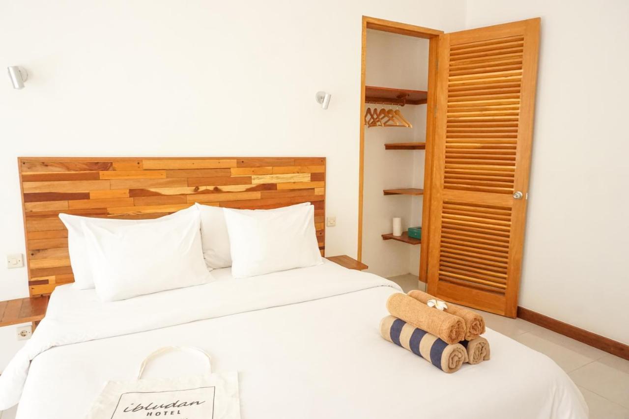 Ibludan Hotel Senggigi Kültér fotó