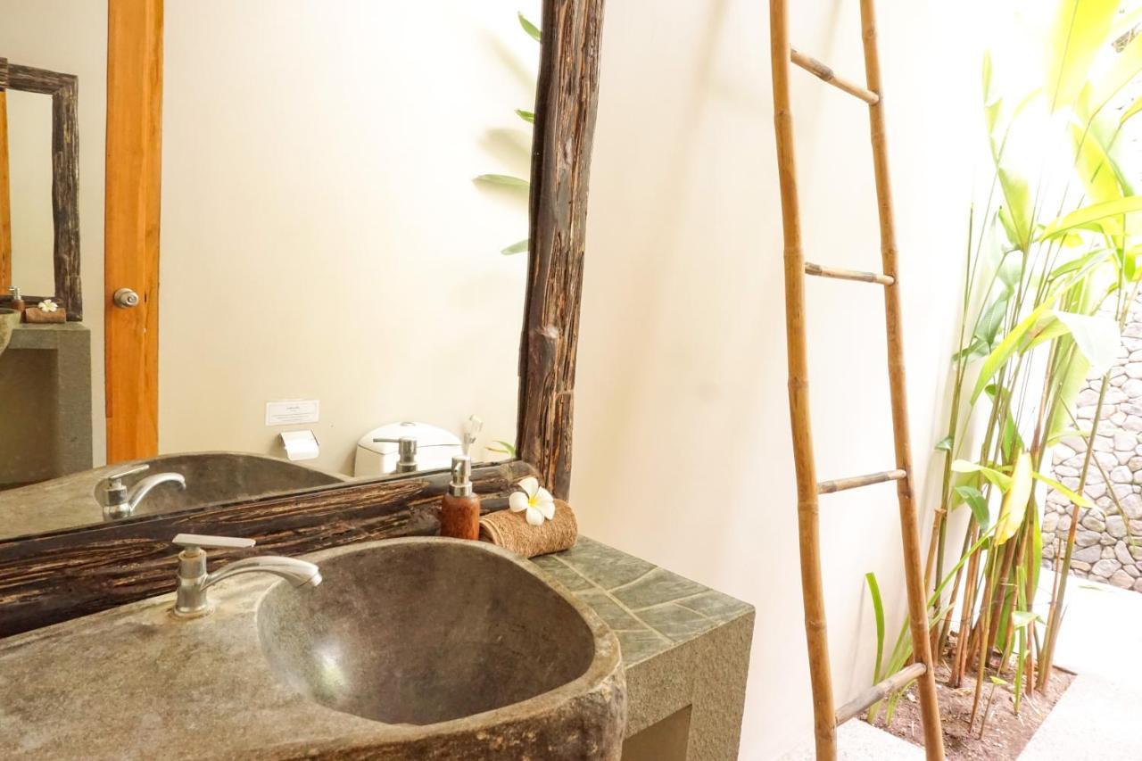 Ibludan Hotel Senggigi Kültér fotó