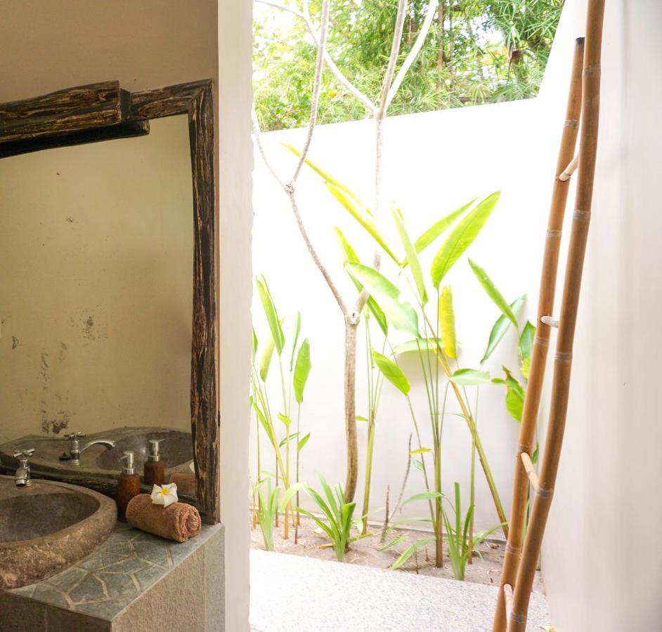 Ibludan Hotel Senggigi Kültér fotó