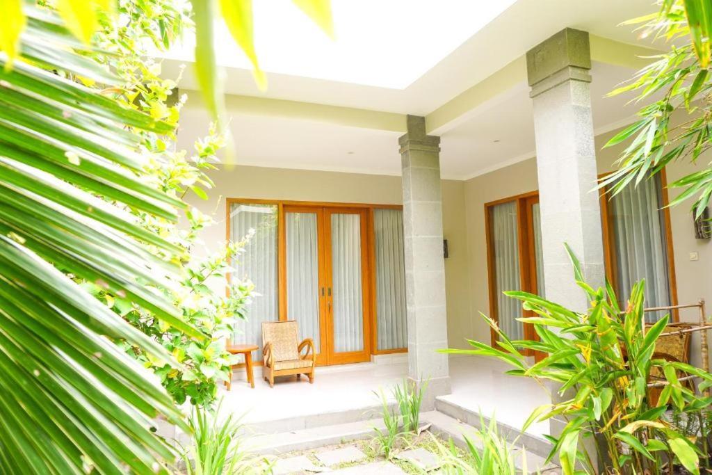 Ibludan Hotel Senggigi Kültér fotó