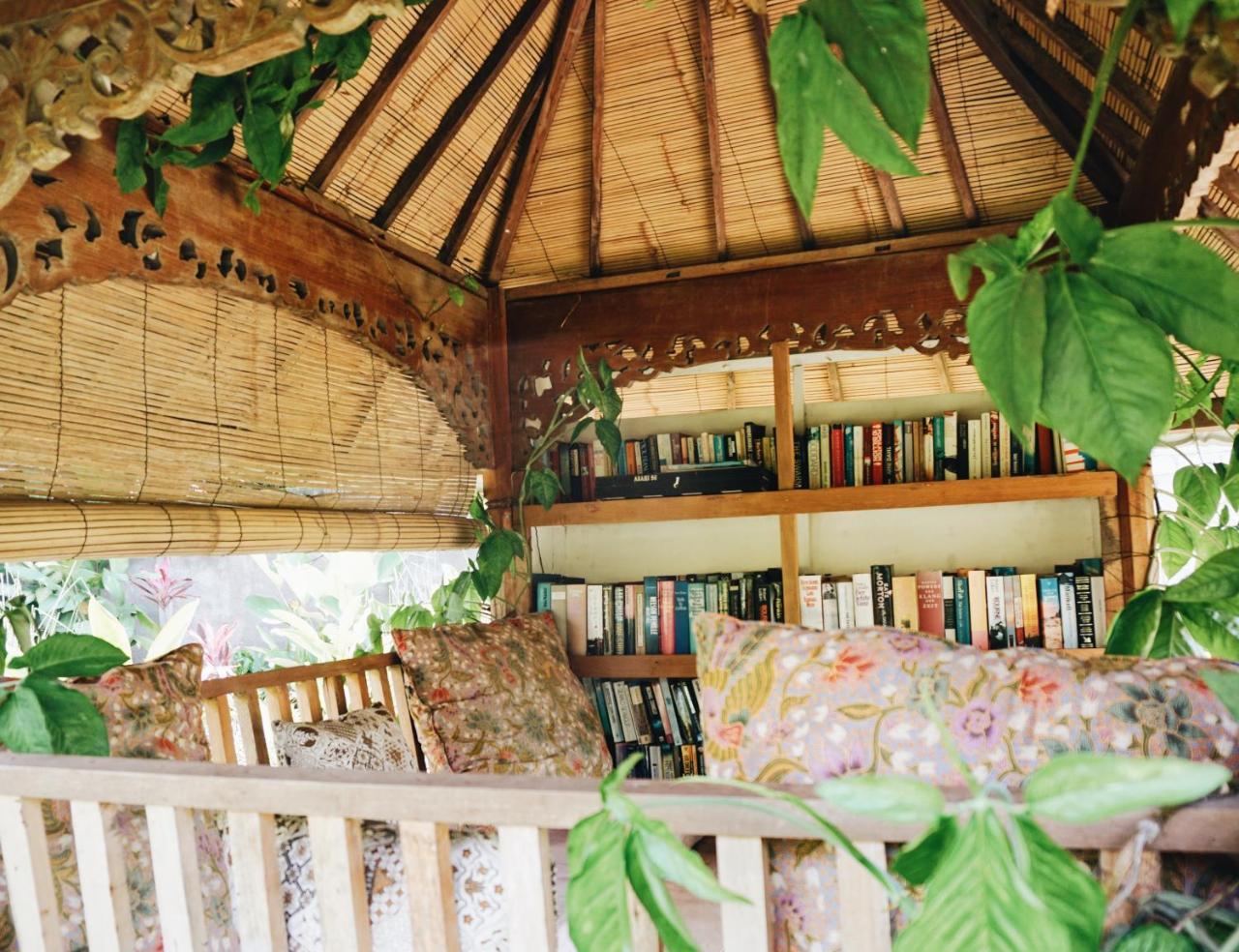 Ibludan Hotel Senggigi Kültér fotó